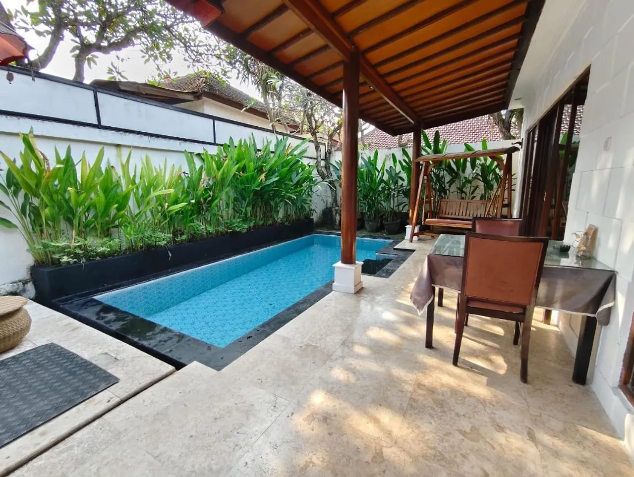 One Bed Room Classic Villa Kuta